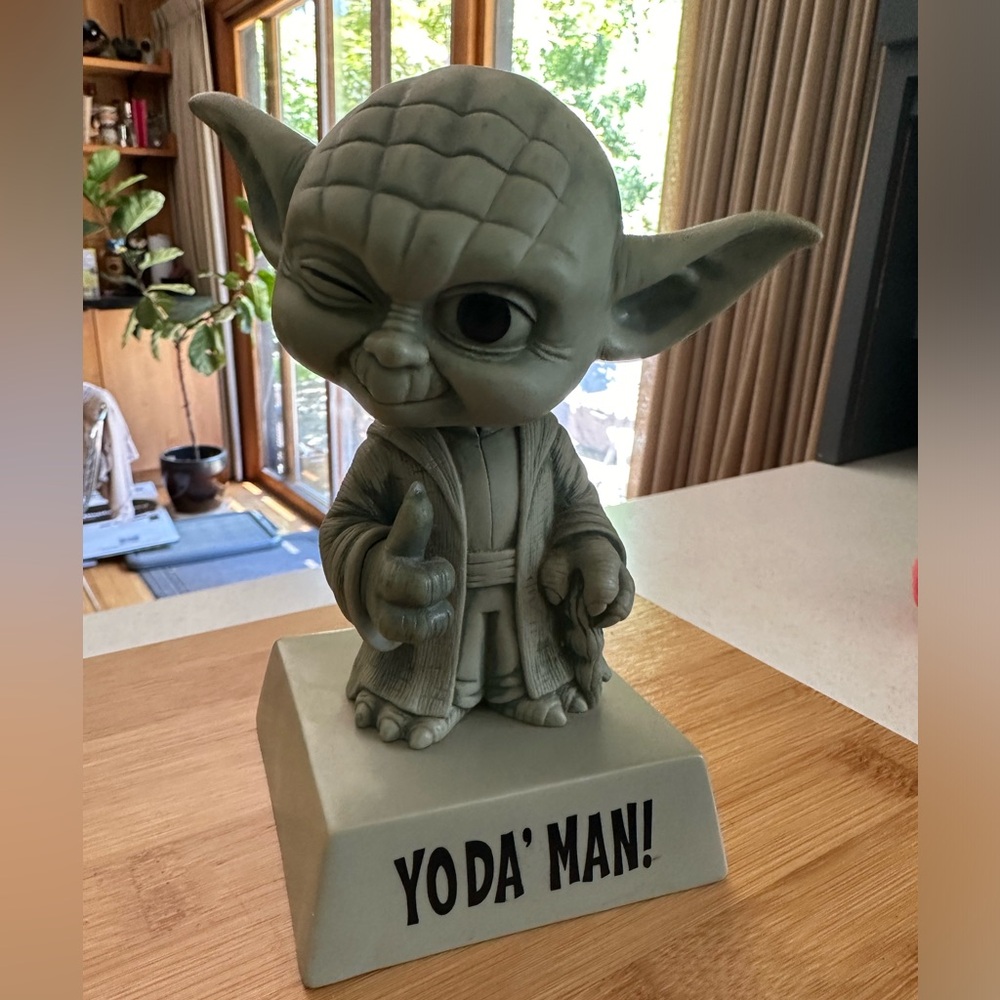 Star Wars Funko Wisecracks Yoda “Yoda’ Man” Bobble Head. 2011. Lucas films.